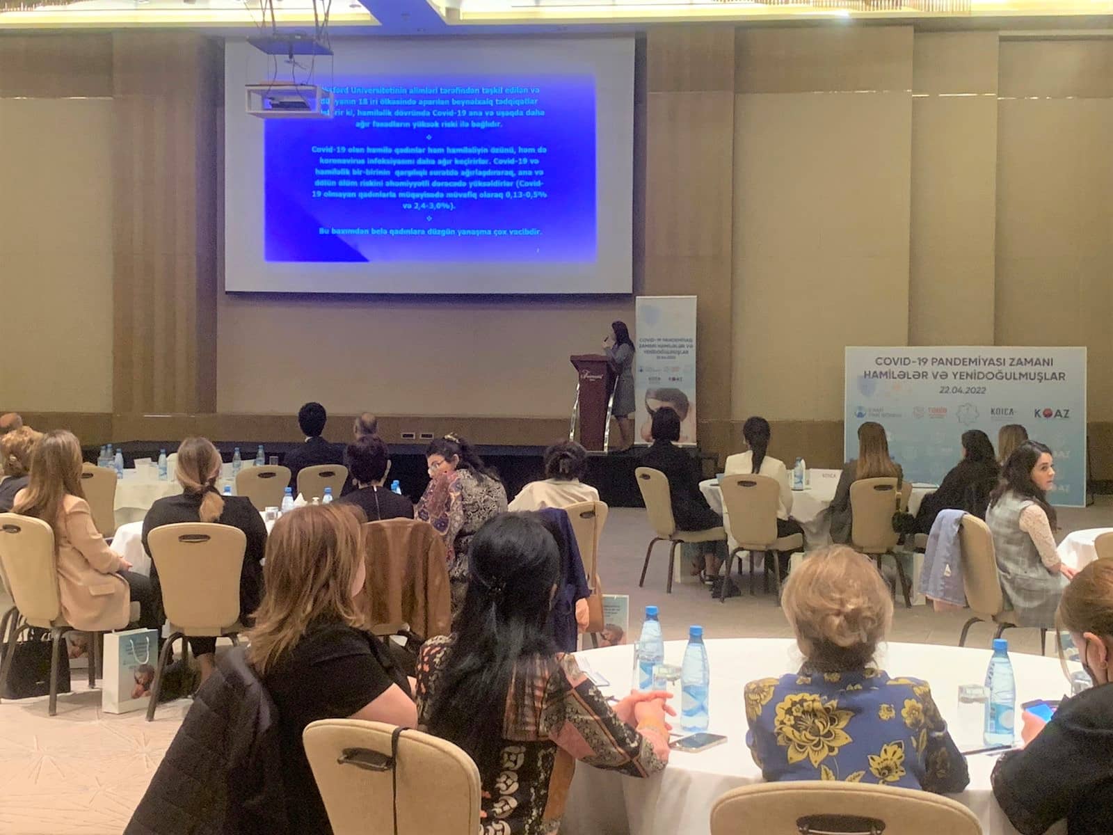 Həkimlər üçün “COVID-19 pandemiyası zamanı hamilələr və yenidoğulmuşlar” mövzusunda seminar keçirilib