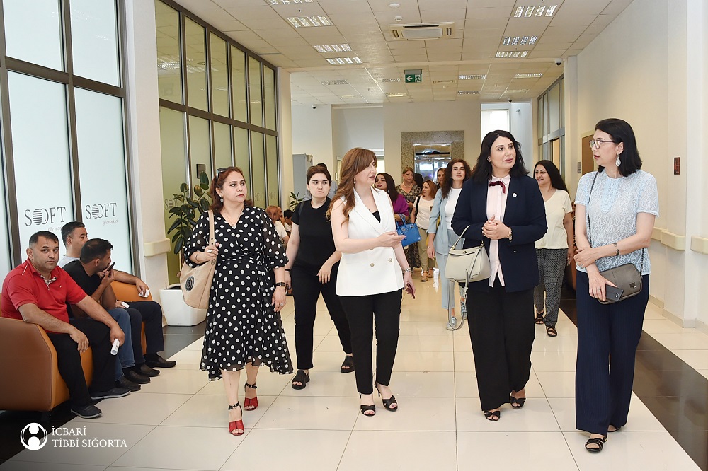 İcbari tibbi sığorta üzrə xidmətlərin göstərildiyi Məlhəm Beynəlxalq Hospitalına media-tur təşkil edilib