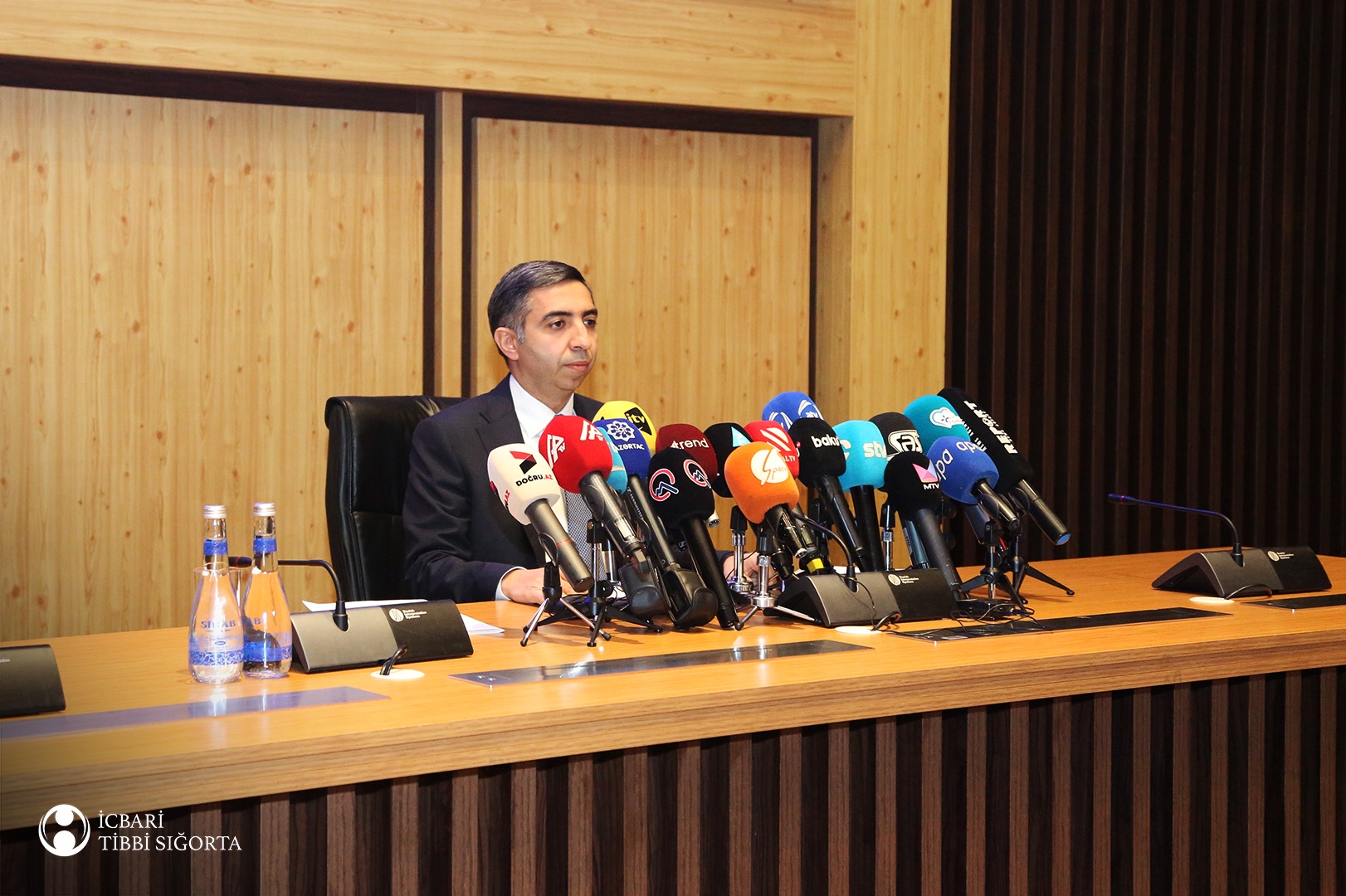 İcbari Tibbi Sığorta üzrə Dövlət Agentliyinin İdarə Heyətinin sədri Zaur Əliyev mətbuat konfransı keçirib