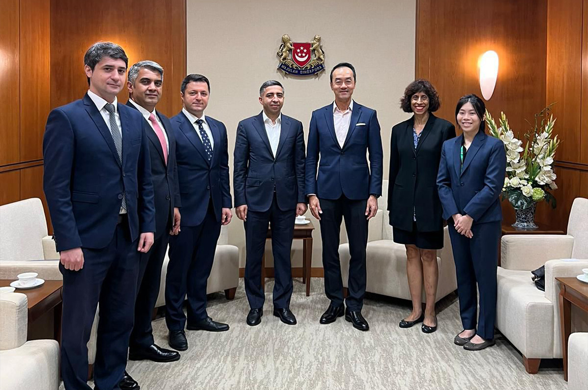 Azərbaycan nümayəndə heyəti Sinqapurun səhiyyə sistemi ilə tanış olub